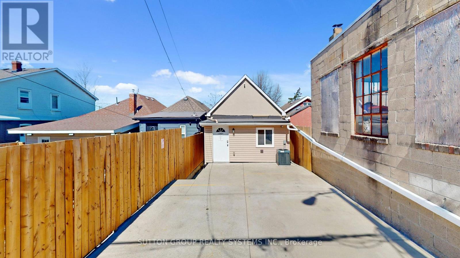 50 Brownville Avenue, Toronto, Ontario  M4N 4L3 - Photo 30 - W12988958