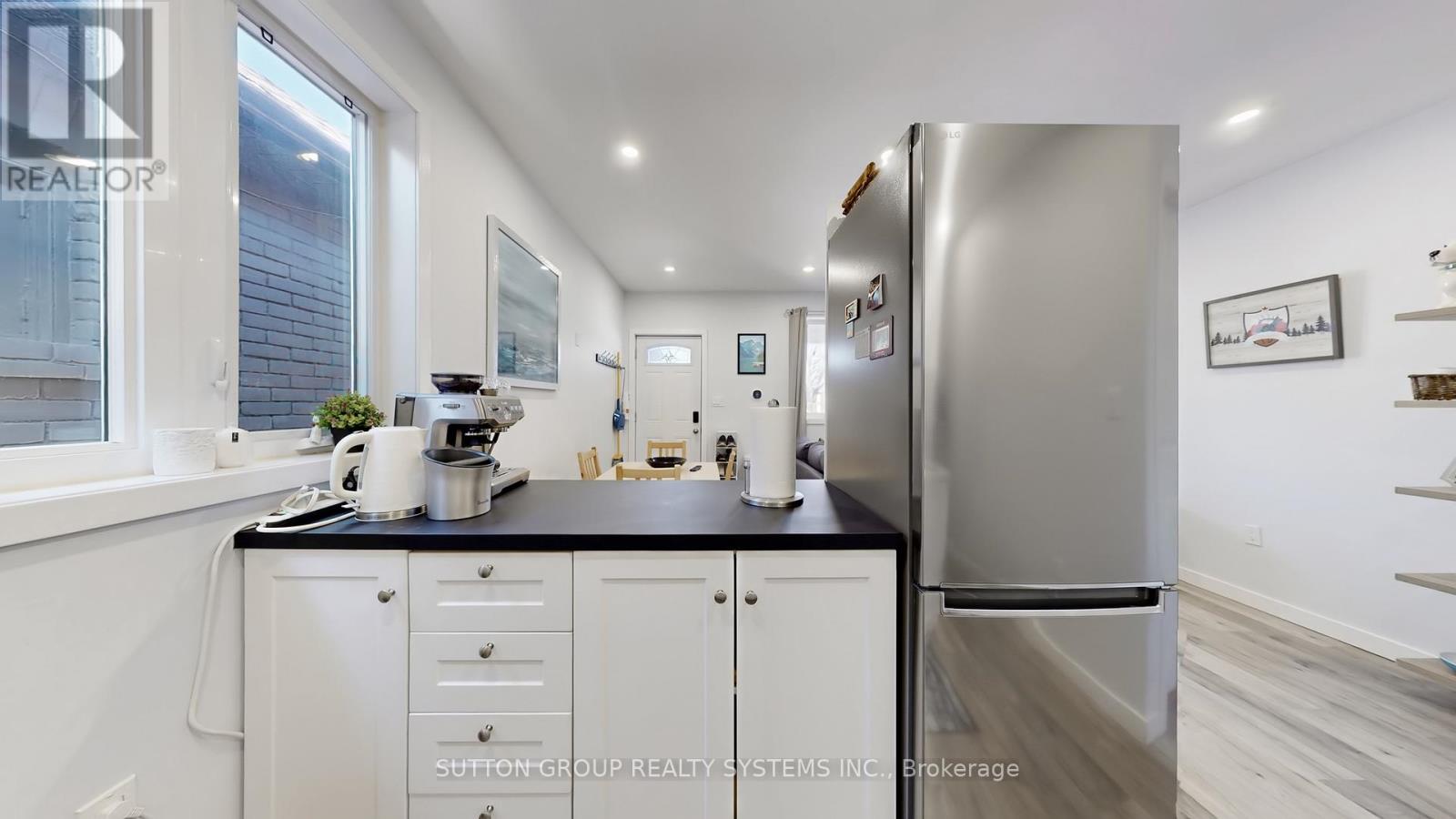 50 Brownville Avenue, Toronto, Ontario  M4N 4L3 - Photo 7 - W12988958