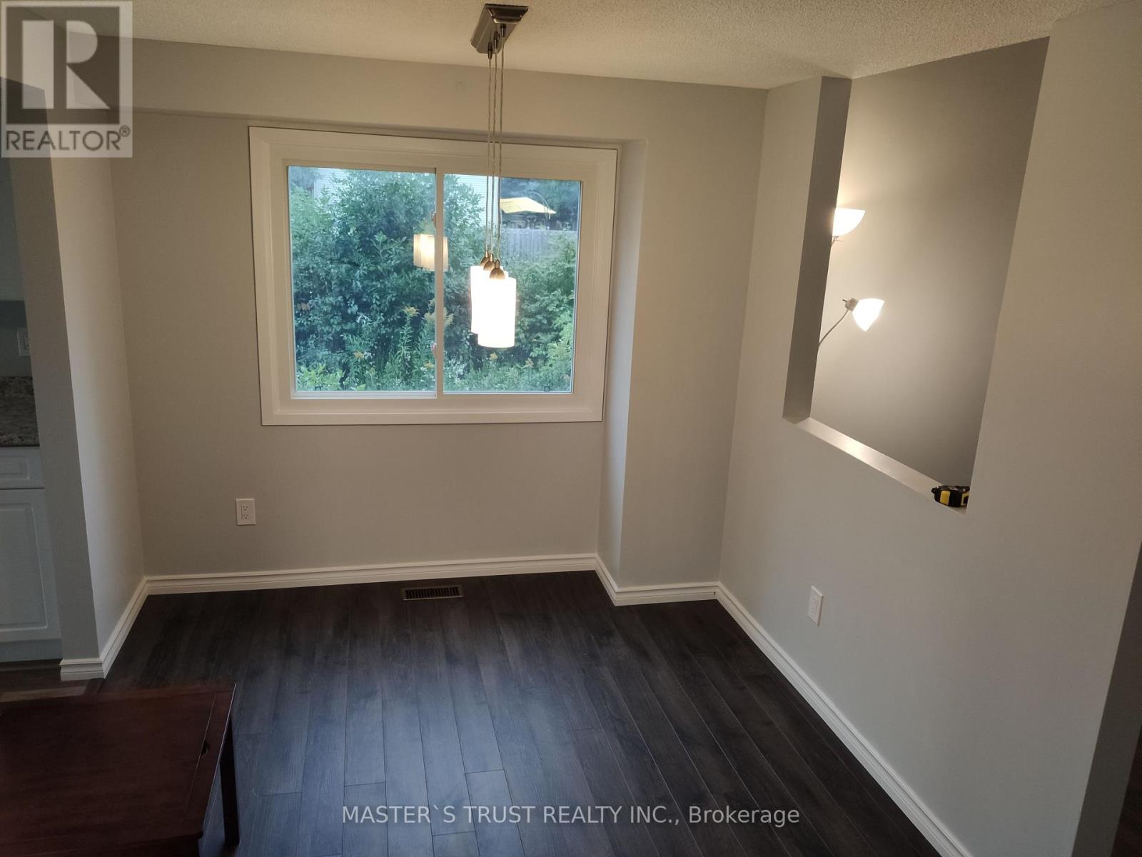 360 Imperial Road S, Guelph, Ontario  N1K 1L4 - Photo 4 - X12988936