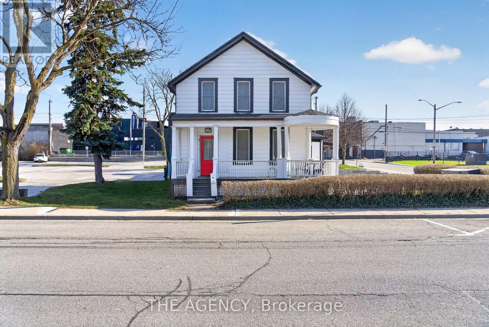 4456 Park Street, Niagara Falls, Ontario  L2E 2P6 - Photo 6 - X12988942