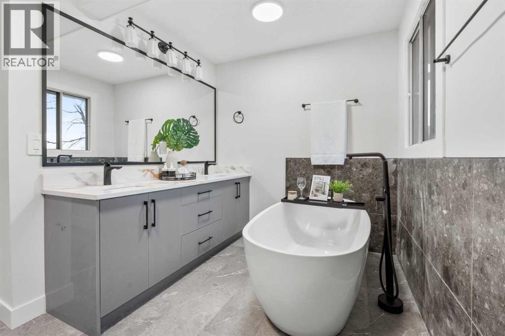 80 Hawkfield Crescent Nw, Calgary, Alberta  T3G 1Z5 - Photo 8 - A2284718