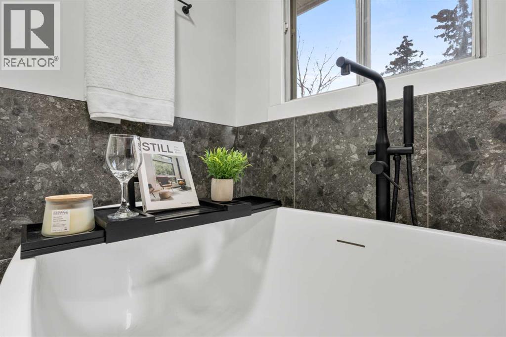 80 Hawkfield Crescent Nw, Calgary, Alberta  T3G 1Z5 - Photo 30 - A2284718