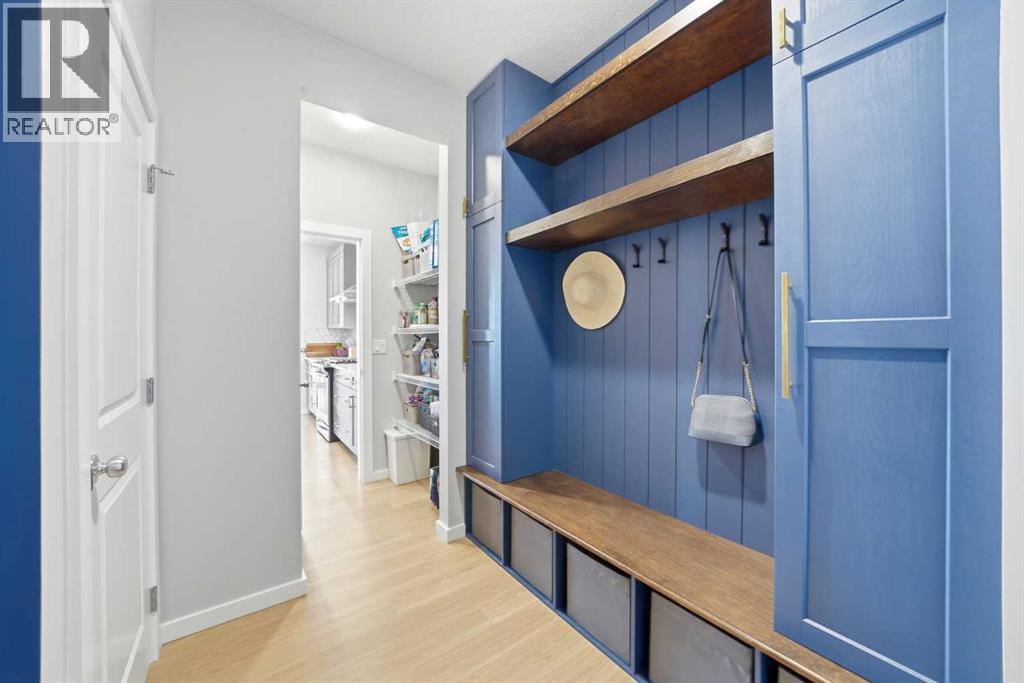 320 Sundown View, Cochrane, Alberta  T4C 2R2 - Photo 18 - A2292177