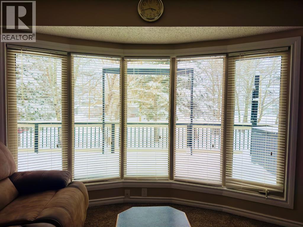 909 230 Street, Hillcrest, Alberta  T0K 1C0 - Photo 18 - A2288060