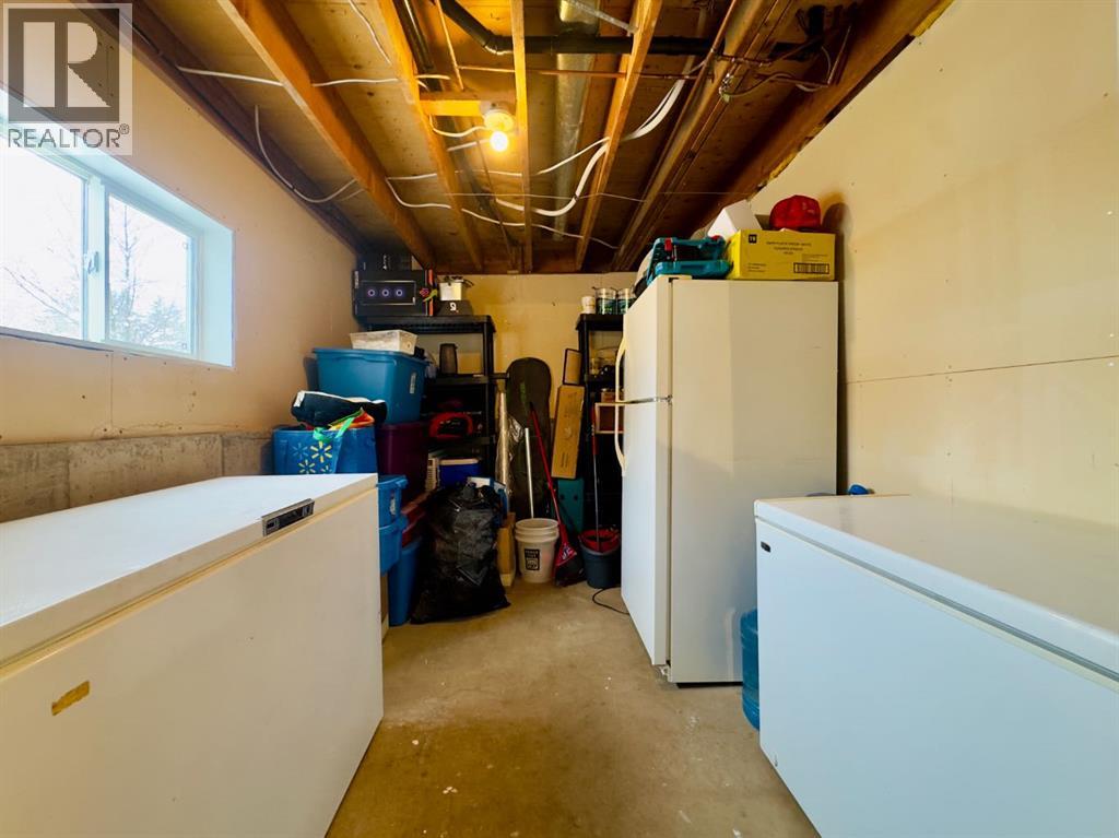 909 230 Street, Hillcrest, Alberta  T0K 1C0 - Photo 42 - A2288060