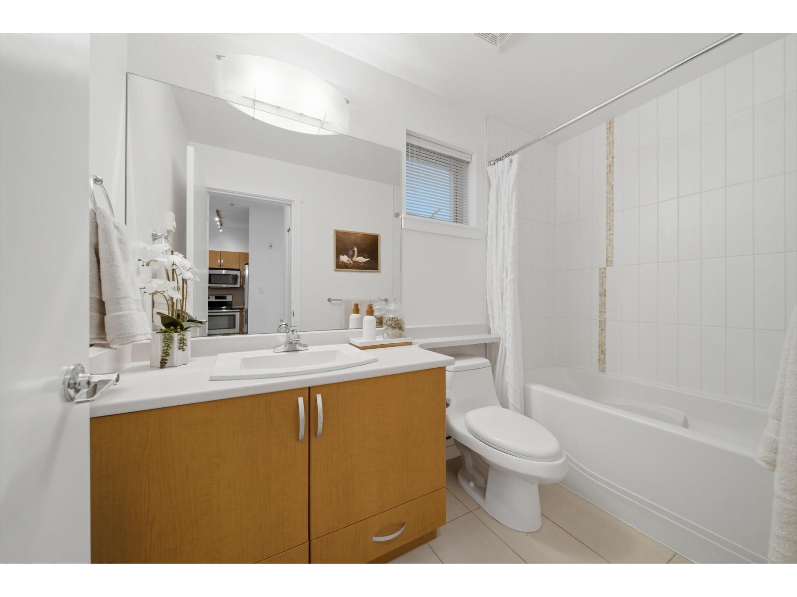 318 13789 107a Avenue, Surrey, British Columbia  V3T 0B8 - Photo 14 - R3109223