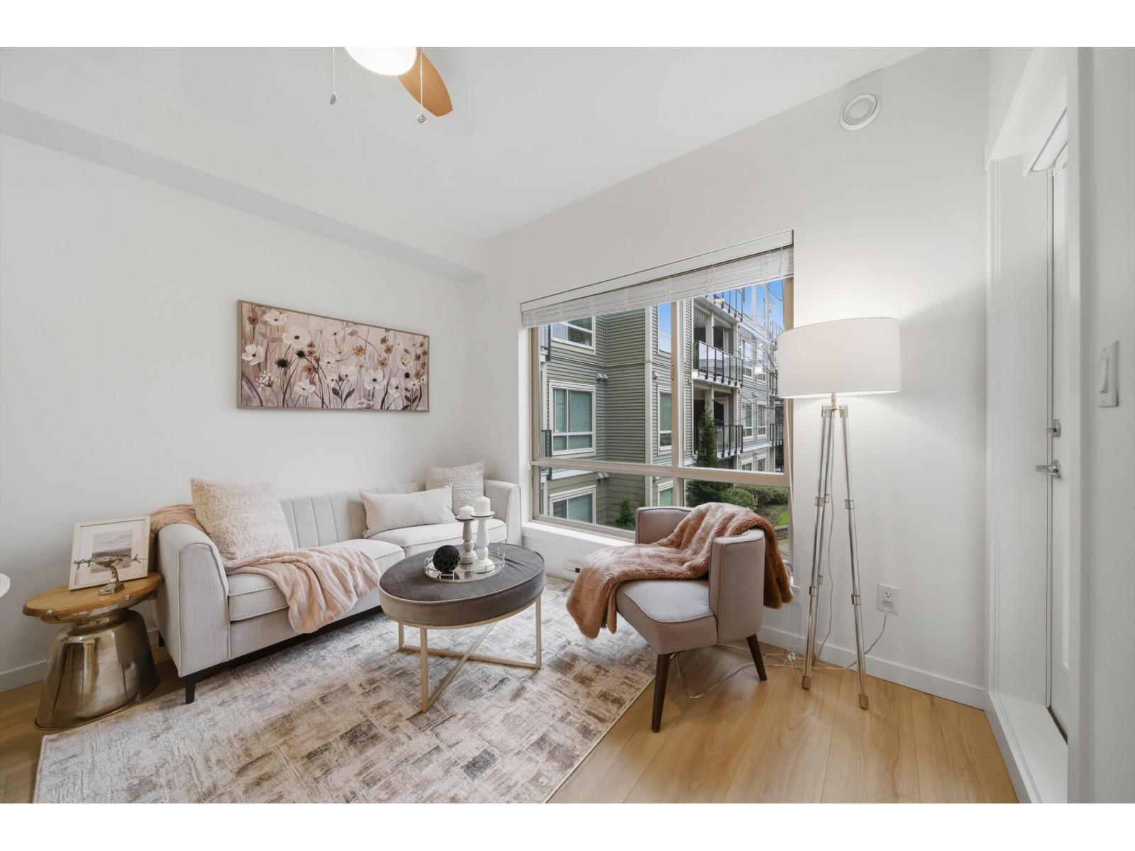 318 13789 107a Avenue, Surrey, British Columbia  V3T 0B8 - Photo 3 - R3109223