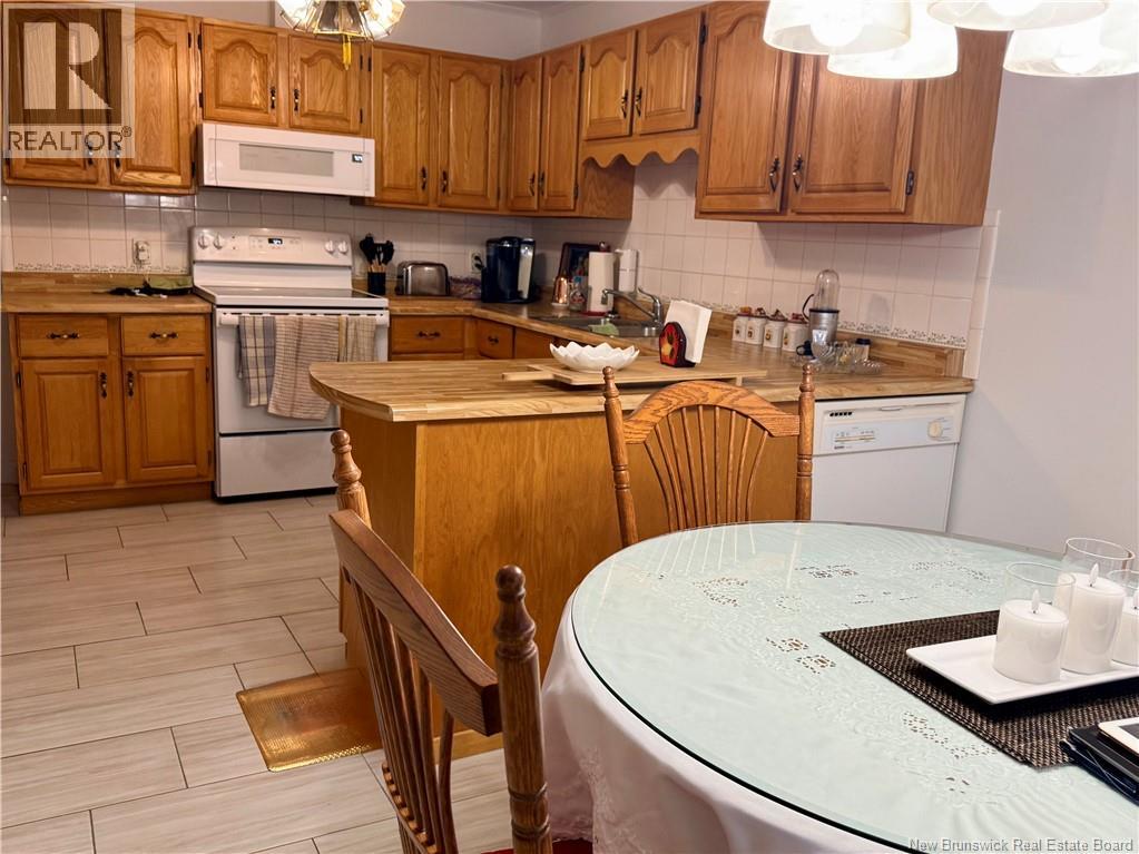 4330 Rue Beauregard, Tracadie, New Brunswick  E1X 1C4 - Photo 11 - NB136393