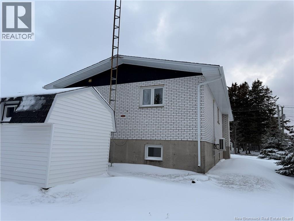 4330 Rue Beauregard, Tracadie, New Brunswick  E1X 1C4 - Photo 9 - NB136393