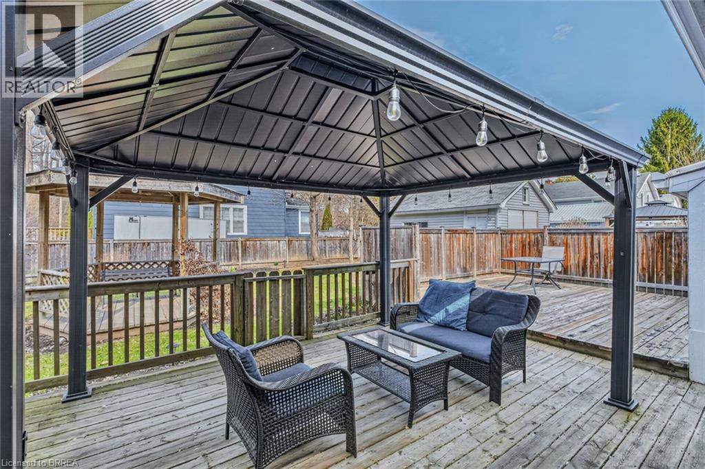 19 Lyndsay Street, Brantford, Ontario  N3T 2C5 - Photo 40 - 40815824