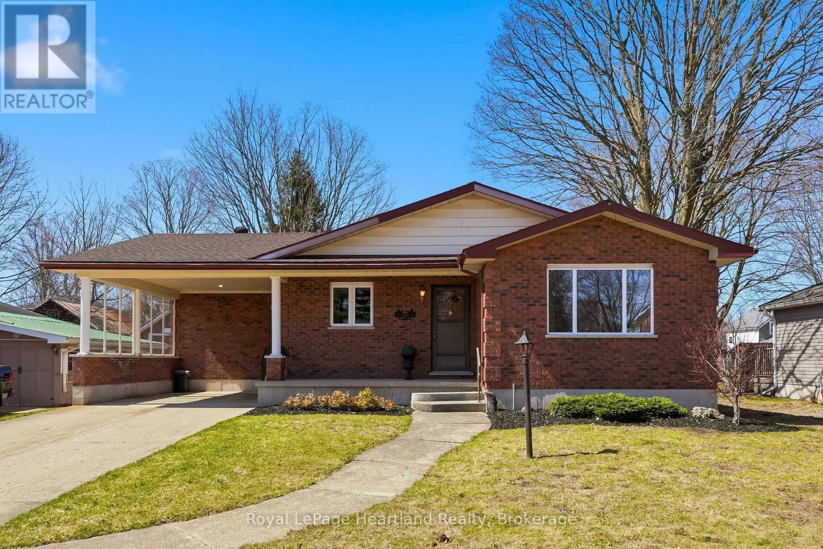 350 EDWARD STREET, North Huron, Ontario