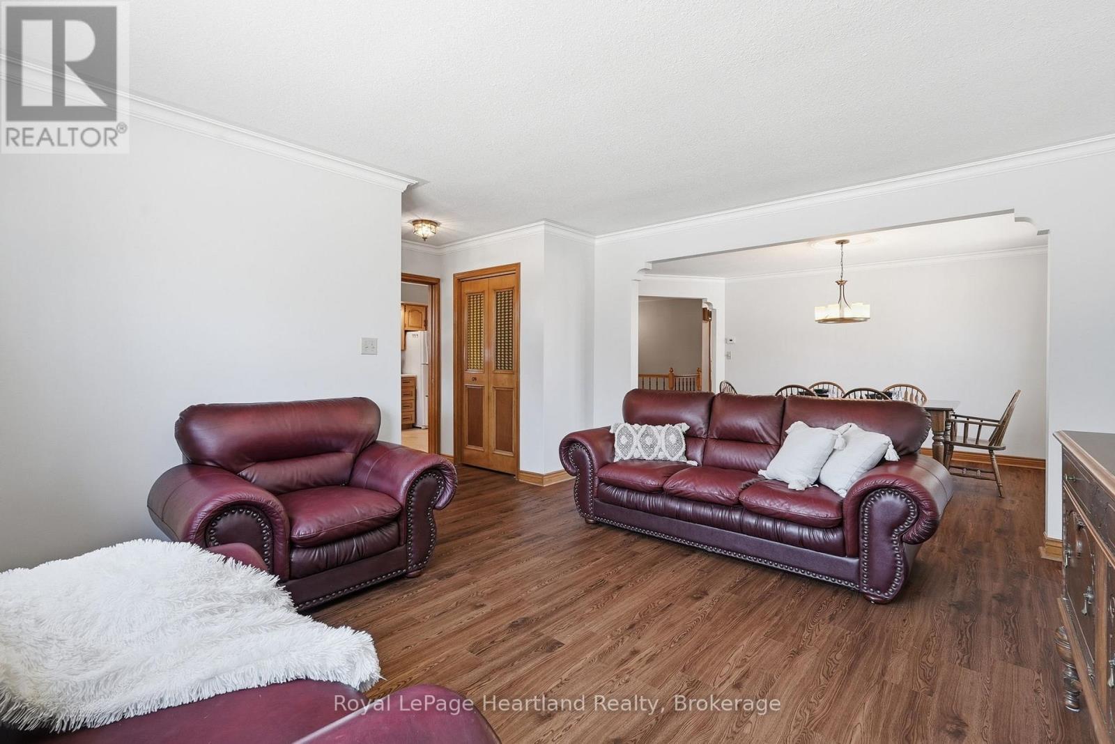 350 Edward Street, North Huron, Ontario  N0G 2W0 - Photo 10 - X12989022