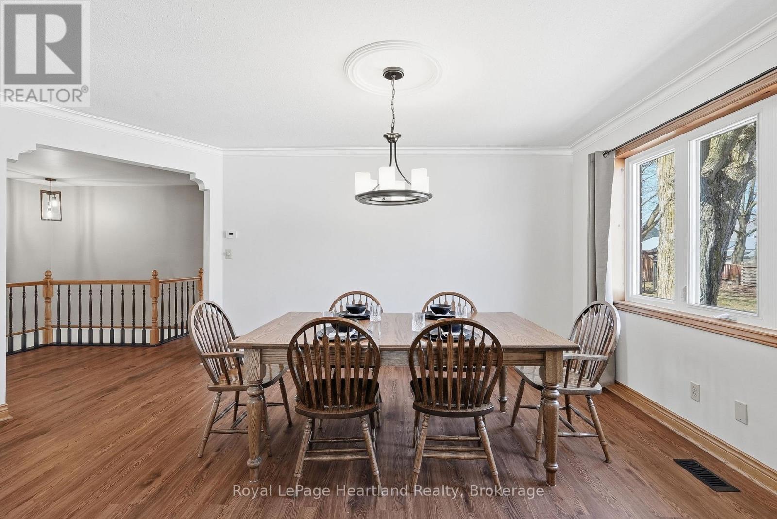 350 Edward Street, North Huron, Ontario  N0G 2W0 - Photo 11 - X12989022