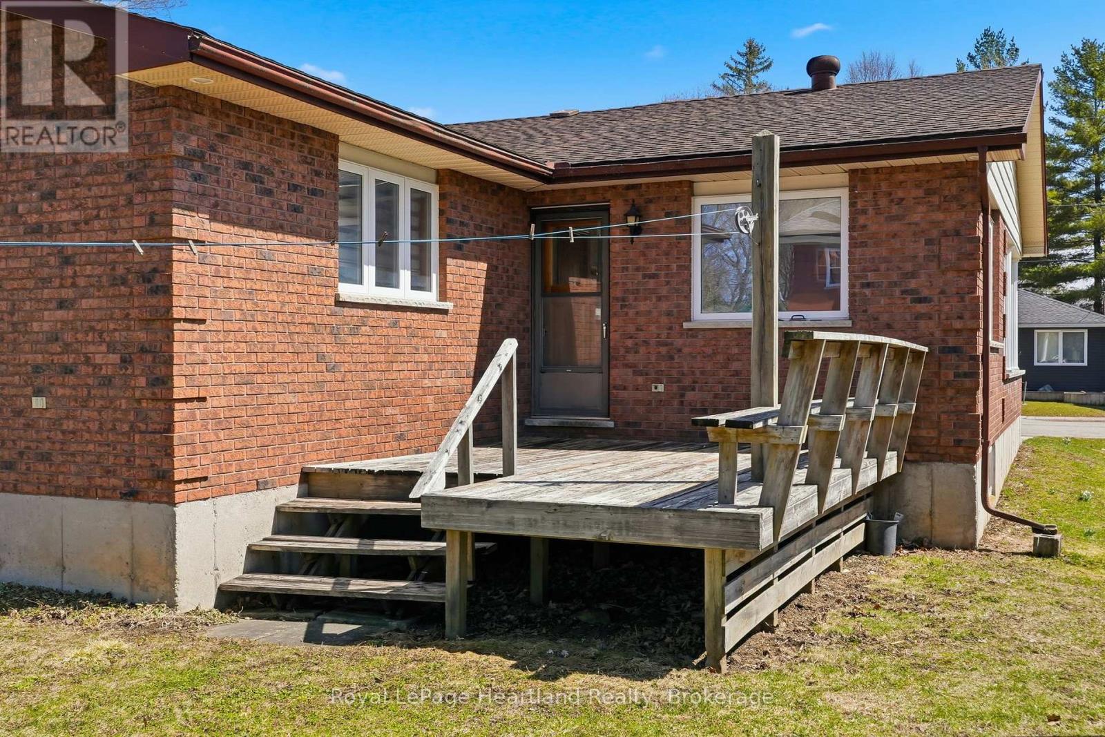 350 Edward Street, North Huron, Ontario  N0G 2W0 - Photo 34 - X12989022