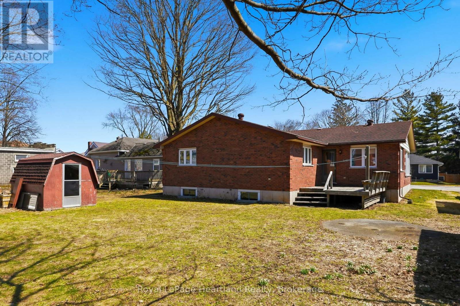 350 Edward Street, North Huron, Ontario  N0G 2W0 - Photo 36 - X12989022