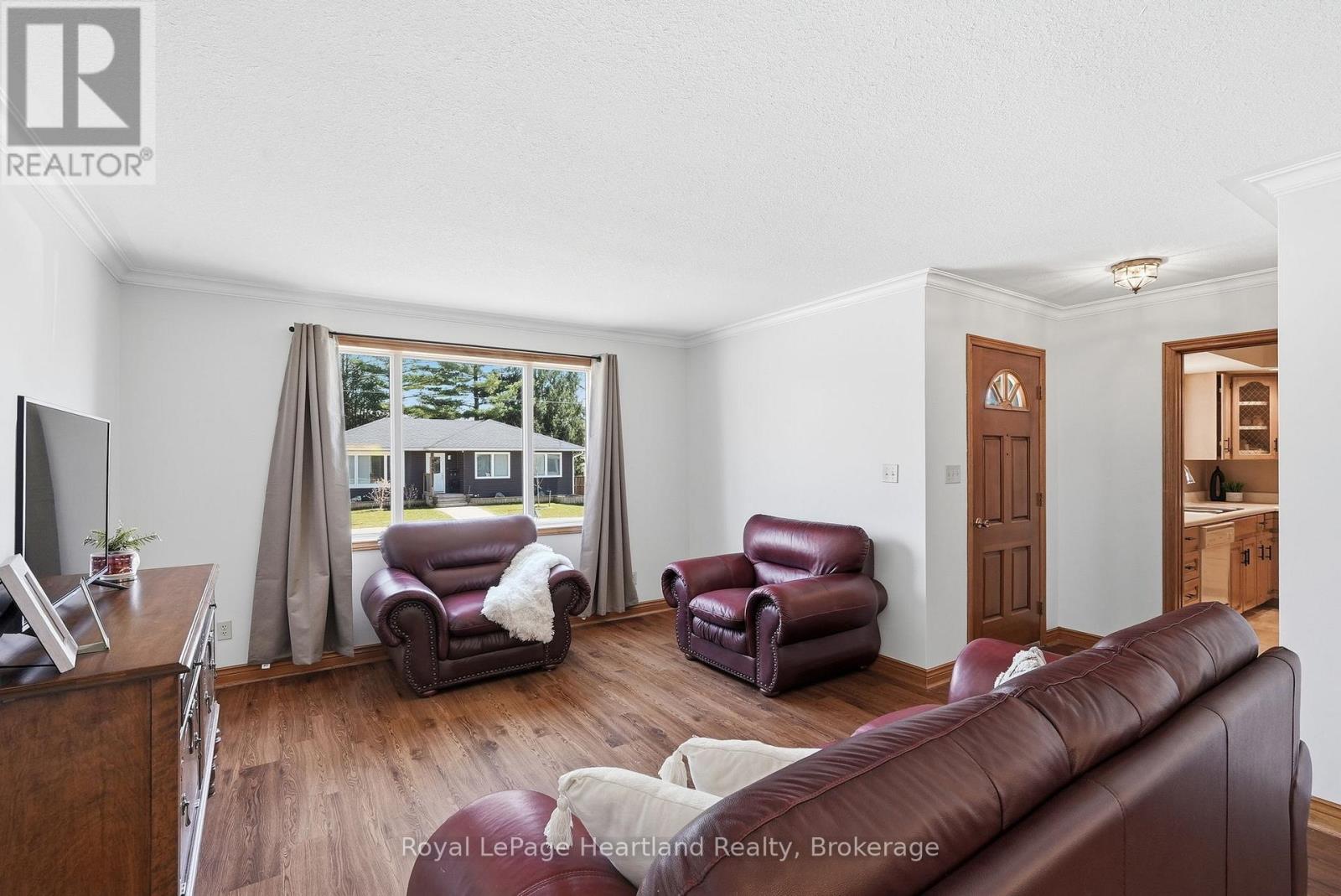 350 Edward Street, North Huron, Ontario  N0G 2W0 - Photo 9 - X12989022