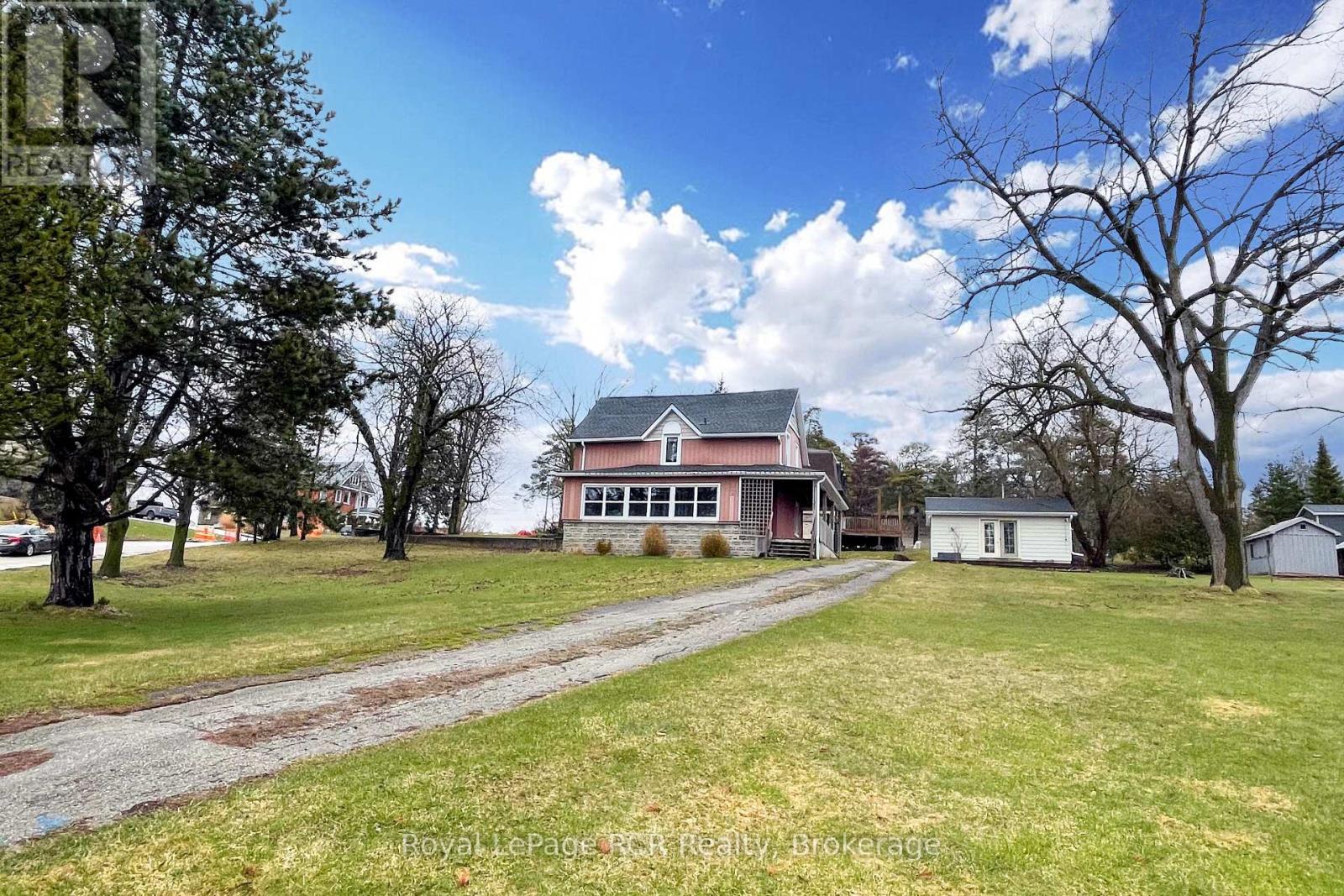 10 Walker Street, Brockton, Ontario N0G 2V0 - Photo 1 - X12989028