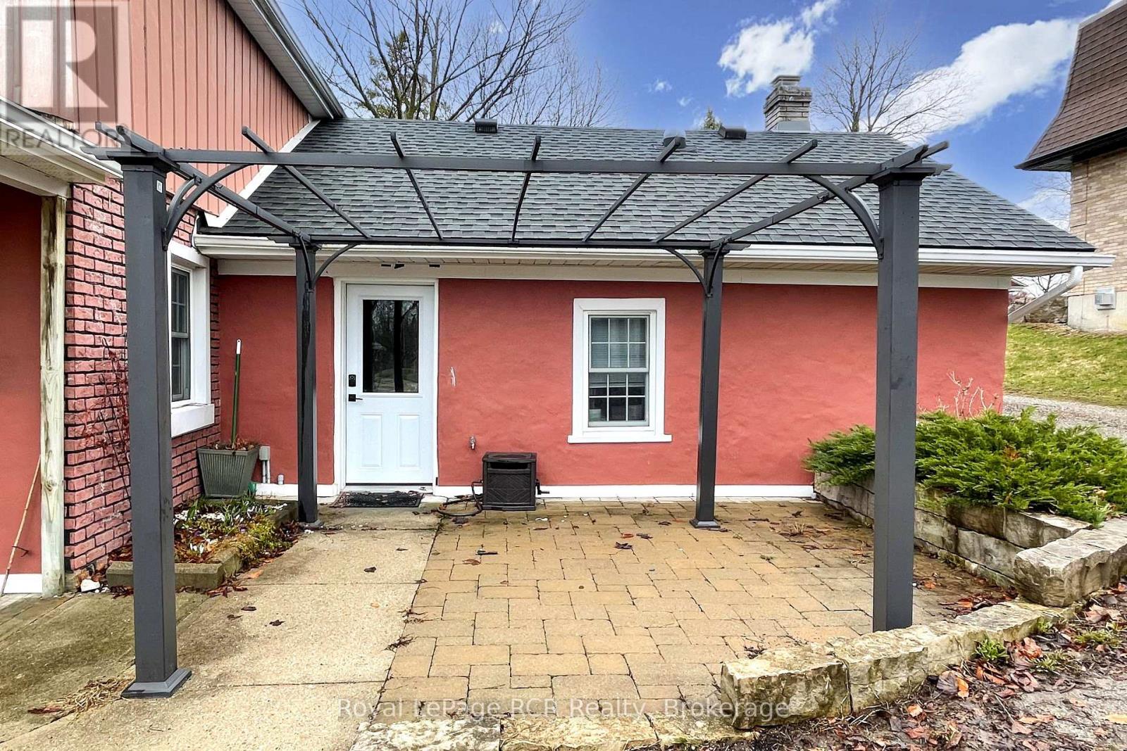 10 Walker Street, Brockton, Ontario N0G 2V0 - Photo 15 - X12989028