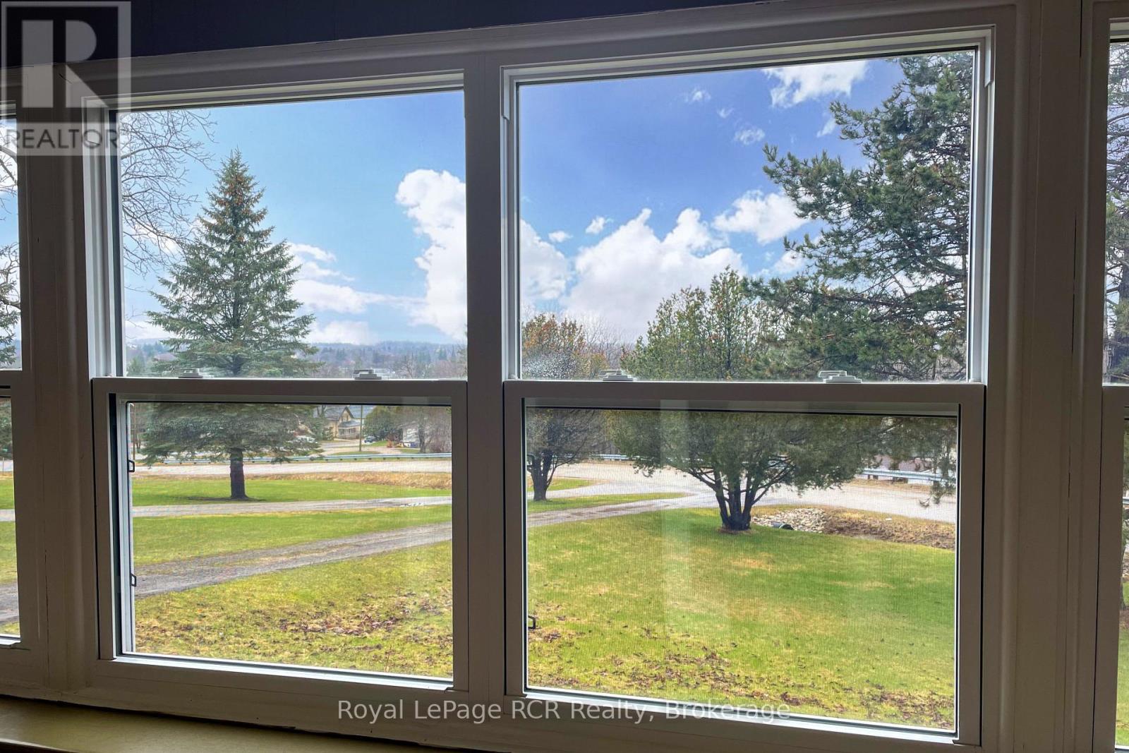 10 Walker Street, Brockton, Ontario N0G 2V0 - Photo 19 - X12989028