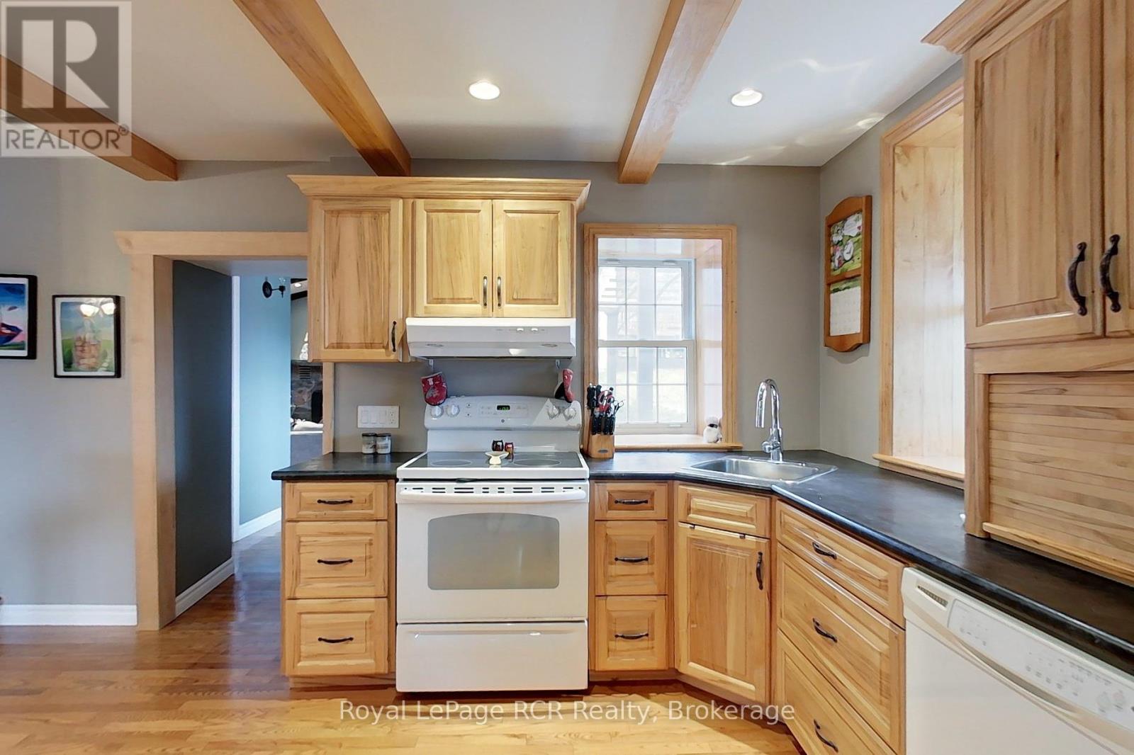 10 Walker Street, Brockton, Ontario N0G 2V0 - Photo 29 - X12989028