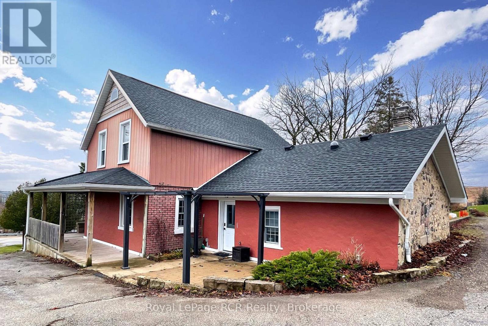 10 Walker Street, Brockton, Ontario N0G 2V0 - Photo 3 - X12989028