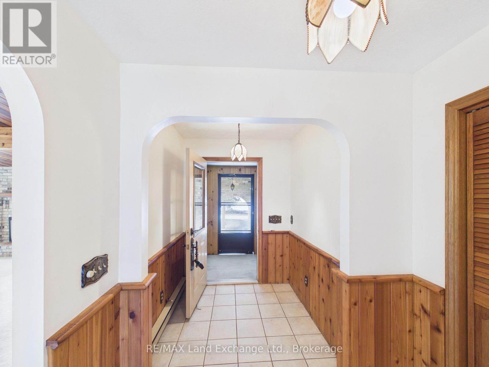 45 Goderich Street, Kincardine, Ontario  N2Z 2L2 - Photo 6 - X12989042