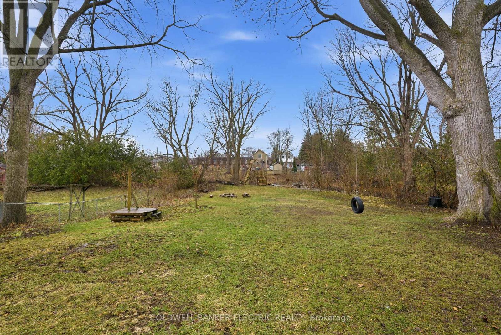 607 Armour Road, Peterborough, Ontario  K9H 1Z3 - Photo 29 - X12989038