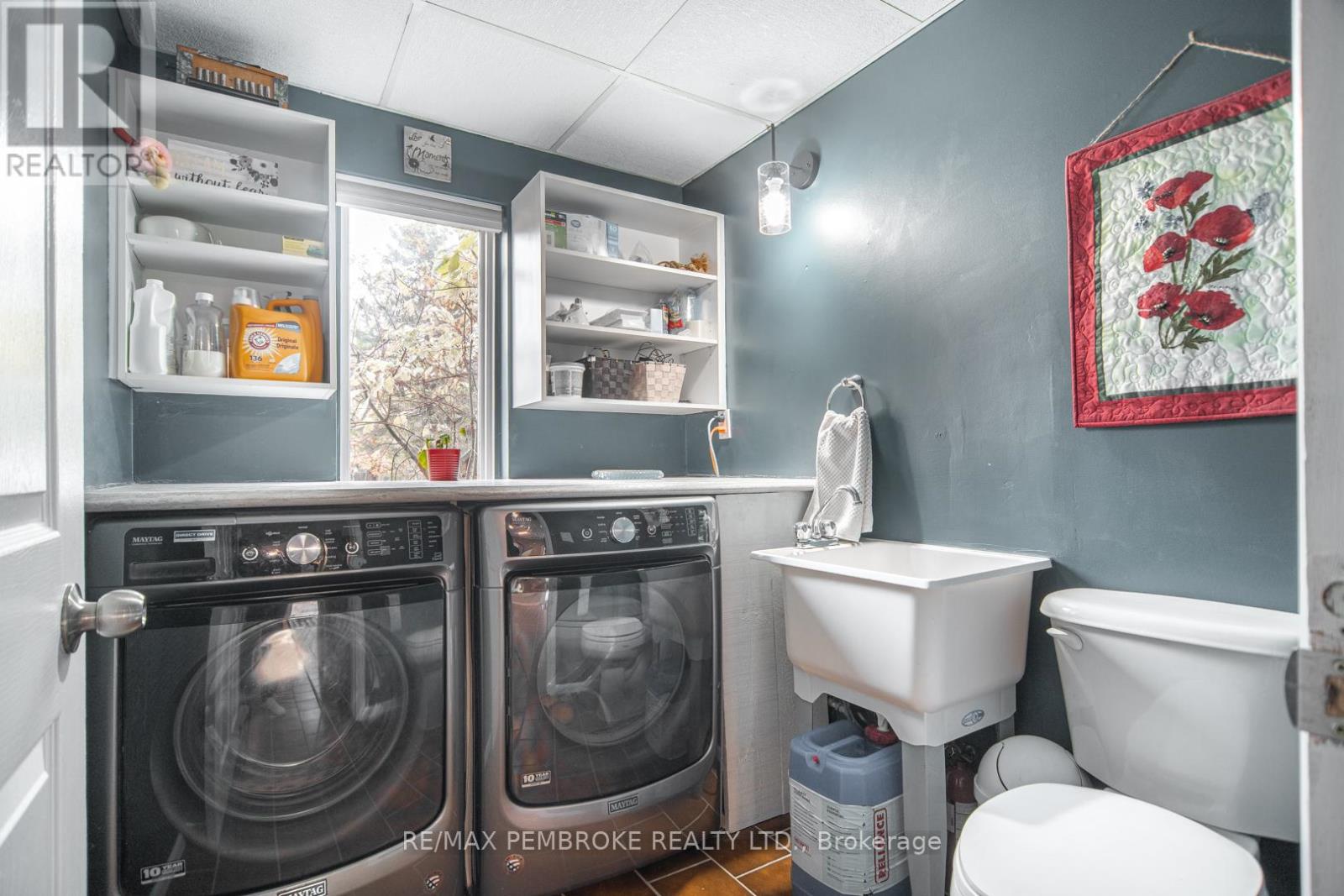 177 Sylvan Drive, Petawawa, Ontario  K8A 6W7 - Photo 13 - X12848004