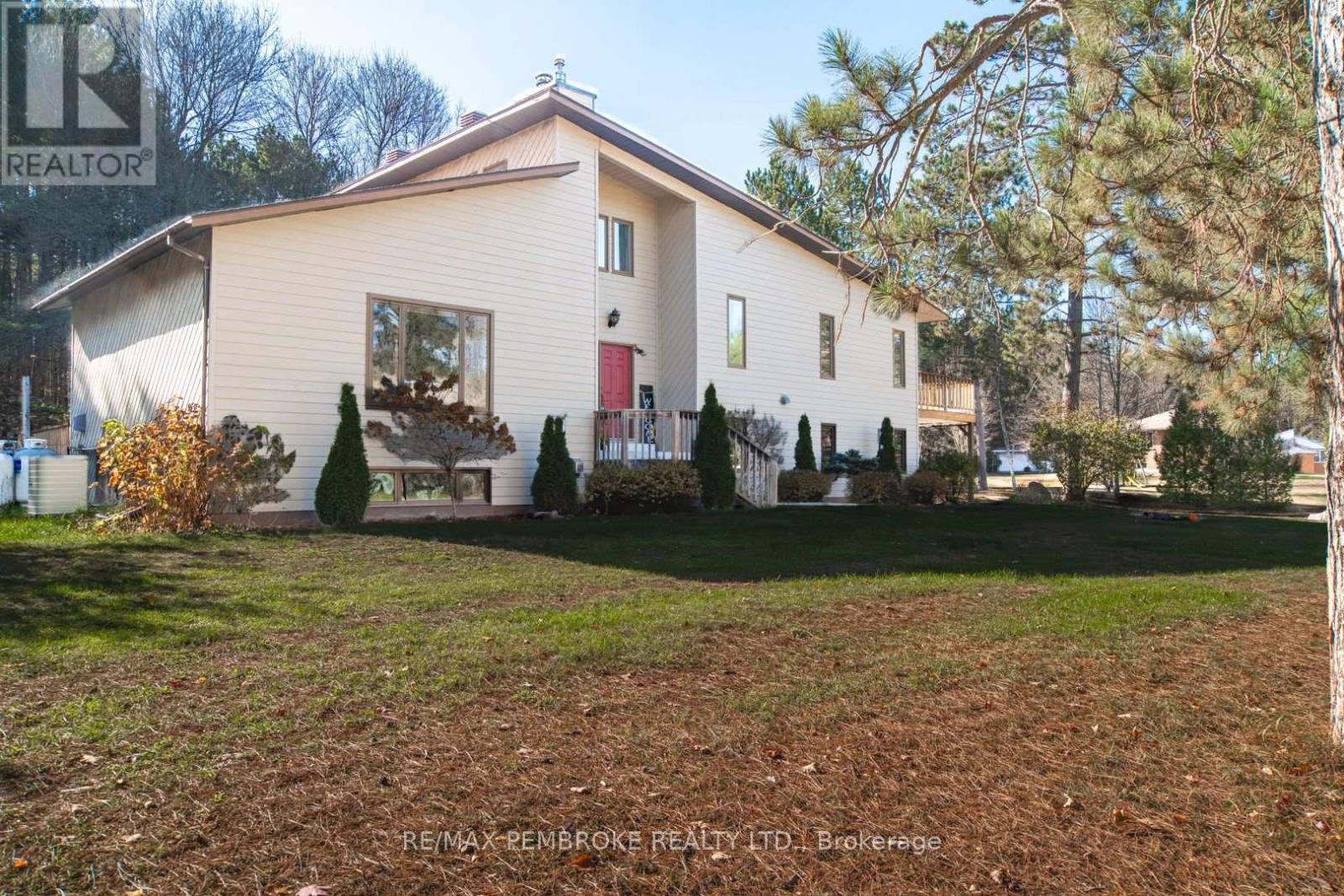 177 Sylvan Drive, Petawawa, Ontario  K8A 6W7 - Photo 44 - X12848004