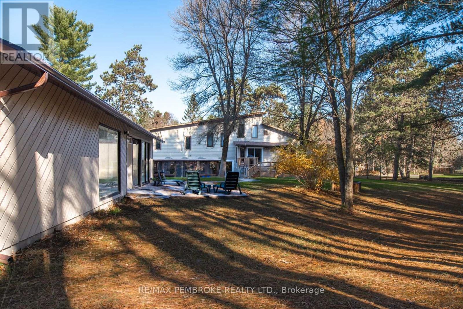 177 Sylvan Drive, Petawawa, Ontario  K8A 6W7 - Photo 47 - X12848004