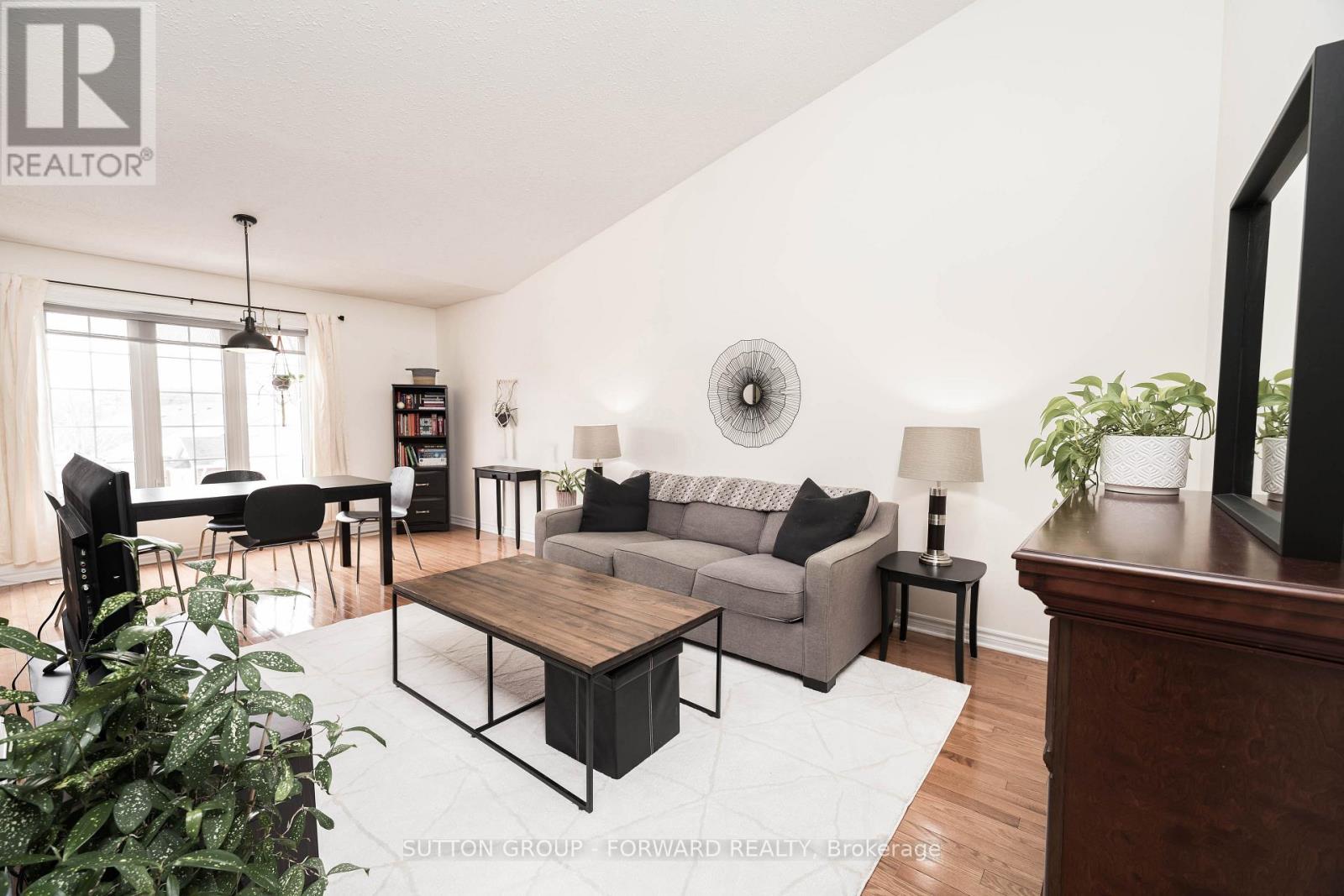 9 - 1077 Hamilton Road, London East, Ontario  N5W 6G3 - Photo 4 - X12961866