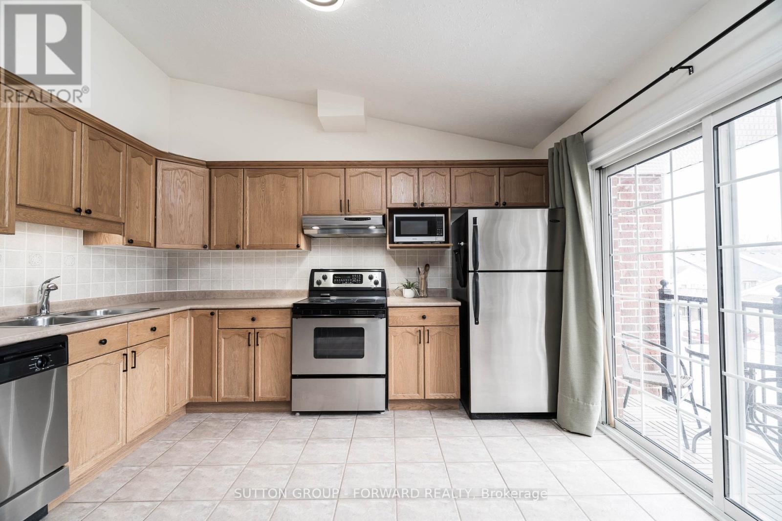 9 - 1077 Hamilton Road, London East, Ontario  N5W 6G3 - Photo 9 - X12961866