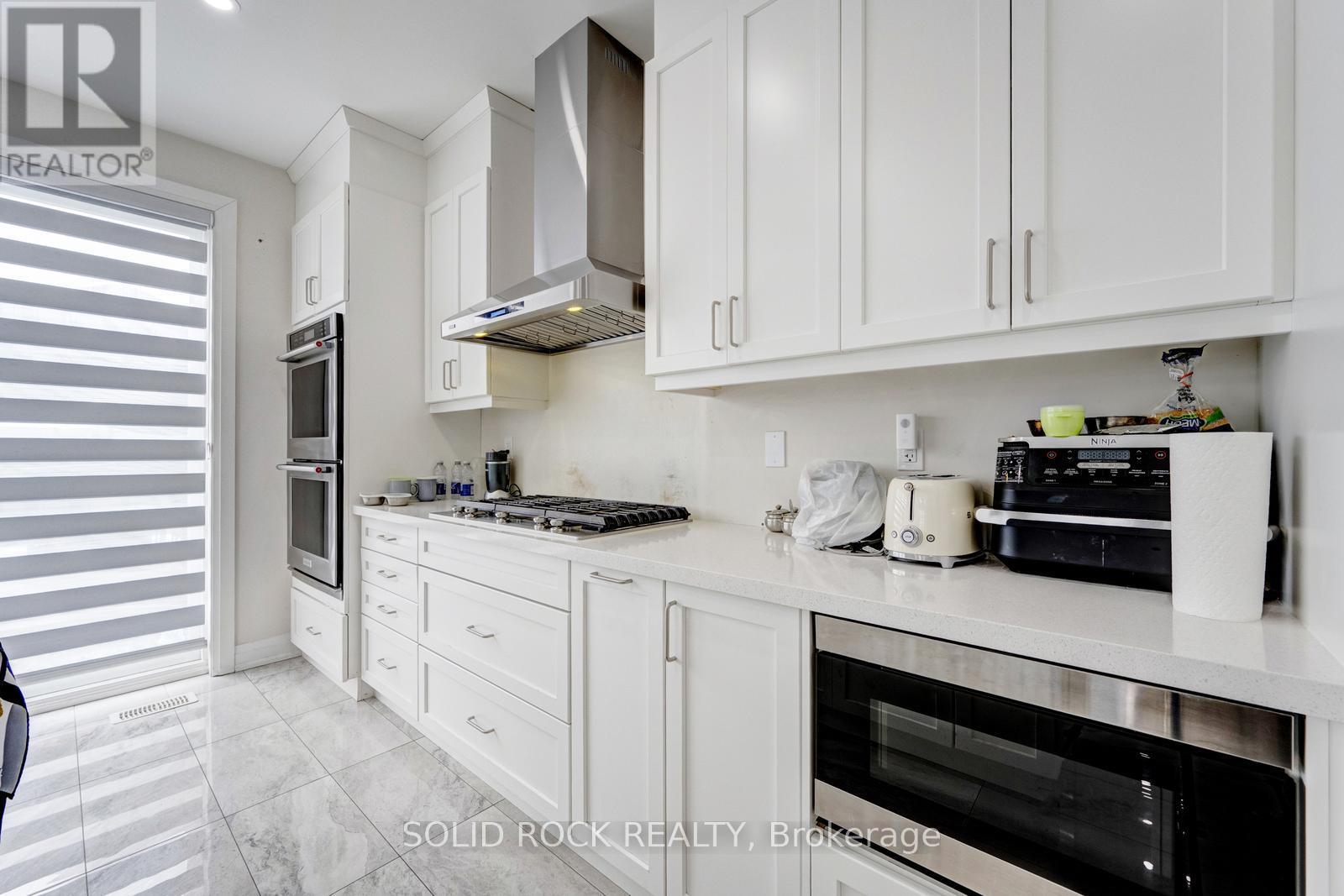 2 Catherwood Court, Brampton, Ontario  L6P 2W1 - Photo 24 - W12905140