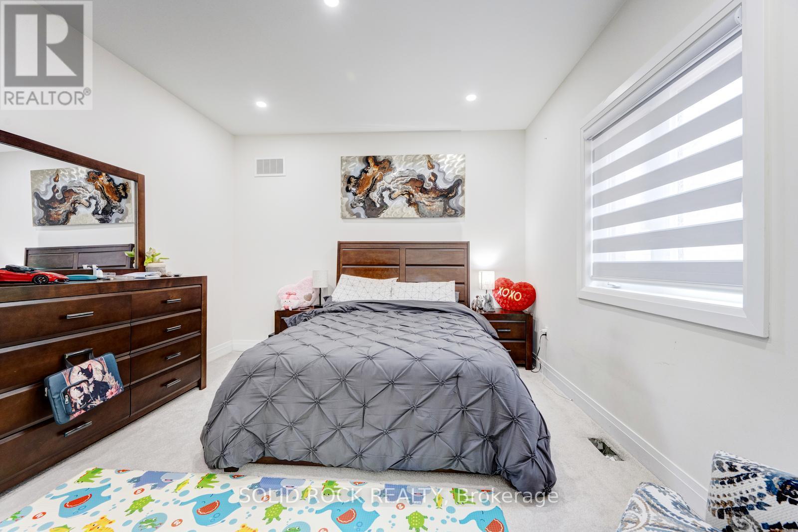 2 Catherwood Court, Brampton, Ontario  L6P 2W1 - Photo 34 - W12905140