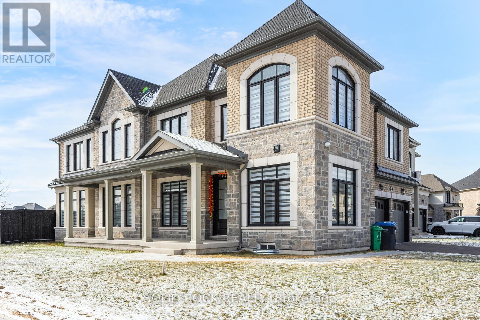 2 Catherwood Court, Brampton, Ontario  L6P 2W1 - Photo 2 - W12905140