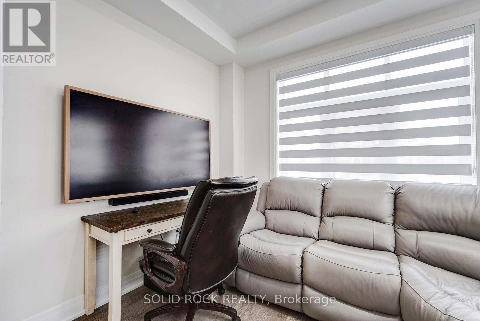 2 Catherwood Court, Brampton, Ontario  L6P 2W1 - Photo 8 - W12905140