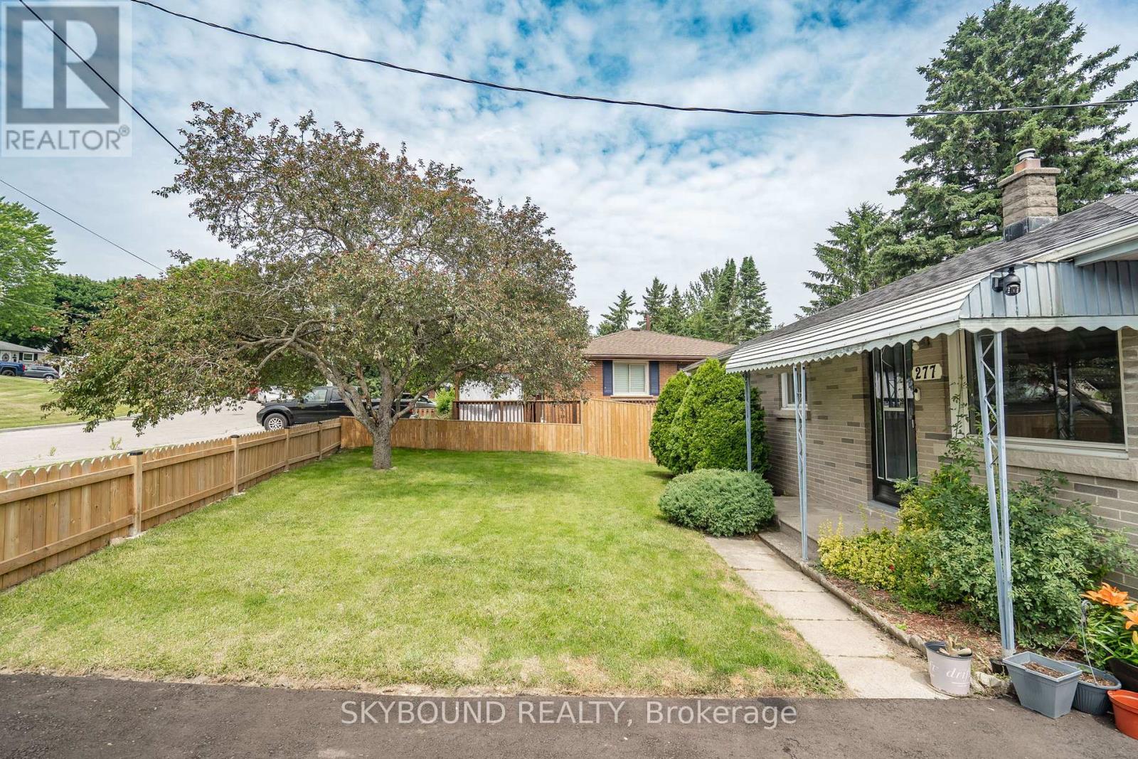 277 Hillside Drive, Woodstock, Ontario  N4S 2T9 - Photo 3 - X12713814