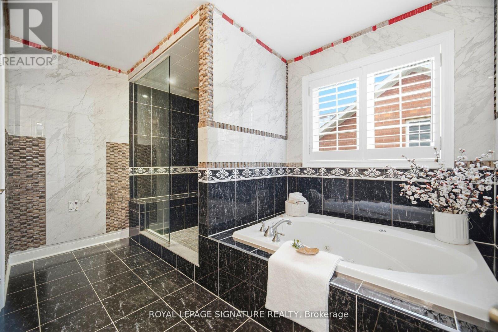 1592 Hallstone Road, Brampton, Ontario  L6Y 5K8 - Photo 25 - W12885906