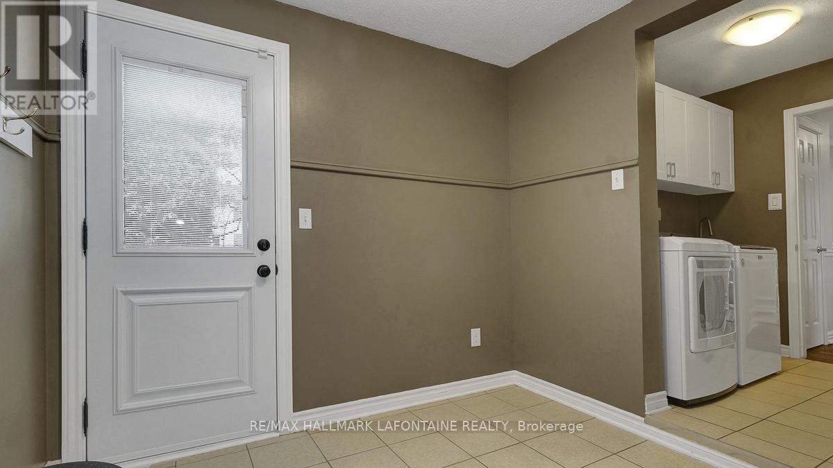 1288 Turner Crescent, Ottawa, Ontario  K1E 2Y4 - Photo 19 - X12989002