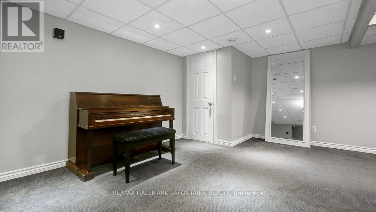 1288 Turner Crescent, Ottawa, Ontario  K1E 2Y4 - Photo 35 - X12989002