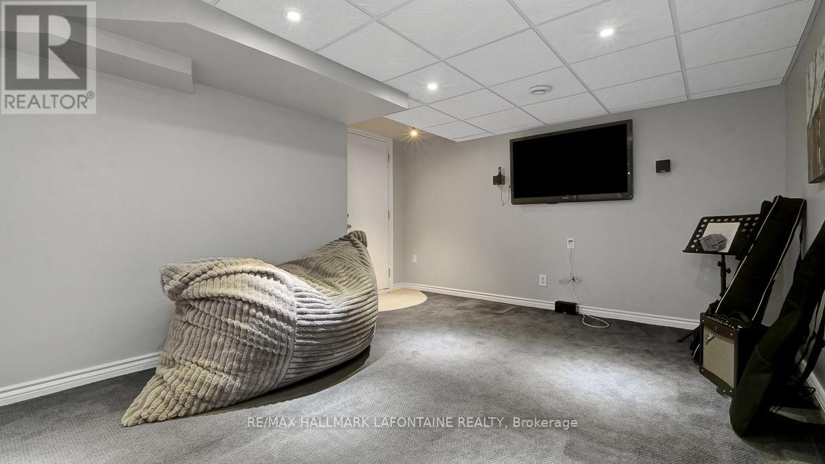 1288 Turner Crescent, Ottawa, Ontario  K1E 2Y4 - Photo 37 - X12989002