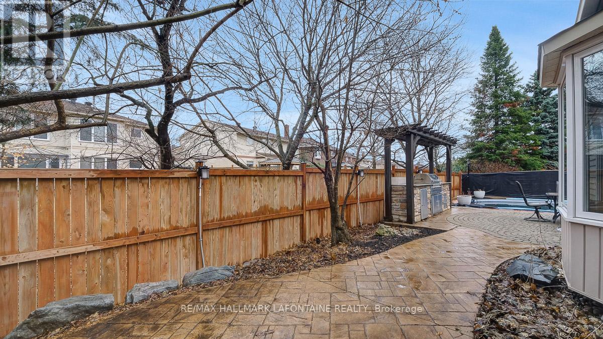 1288 Turner Crescent, Ottawa, Ontario  K1E 2Y4 - Photo 44 - X12989002