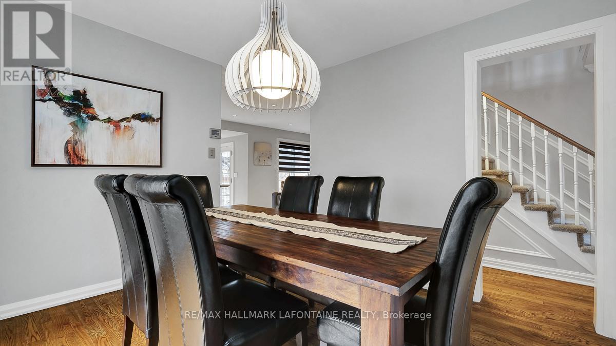 1288 Turner Crescent, Ottawa, Ontario  K1E 2Y4 - Photo 7 - X12989002