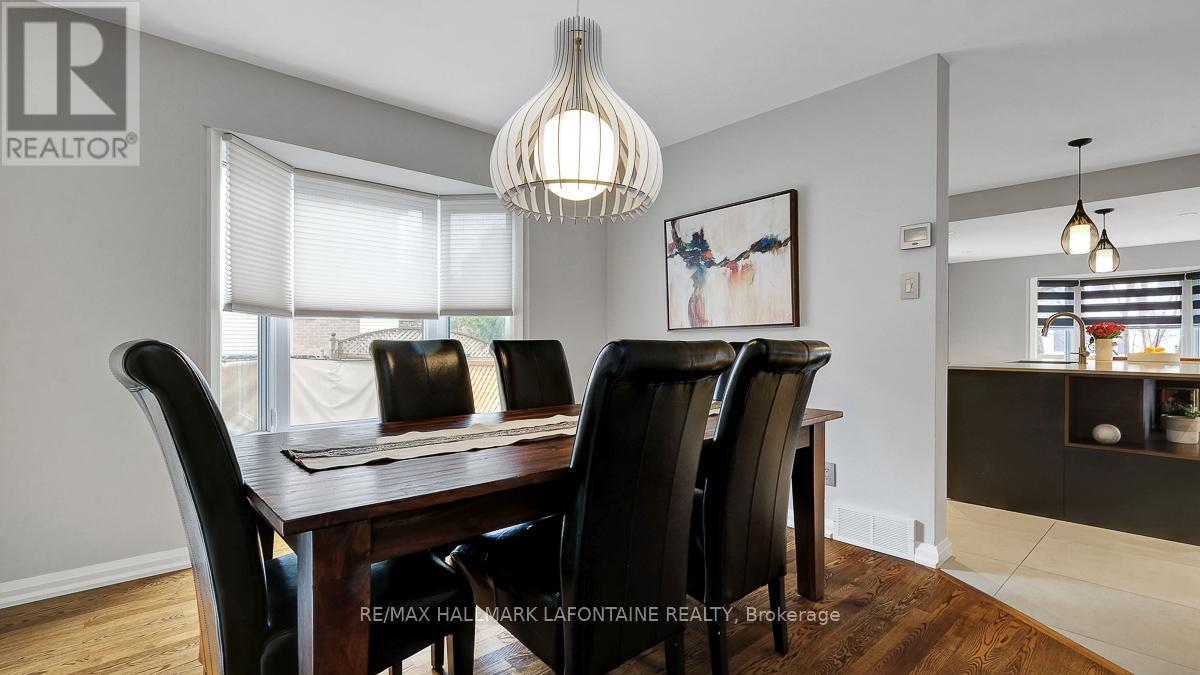 1288 Turner Crescent, Ottawa, Ontario  K1E 2Y4 - Photo 8 - X12989002