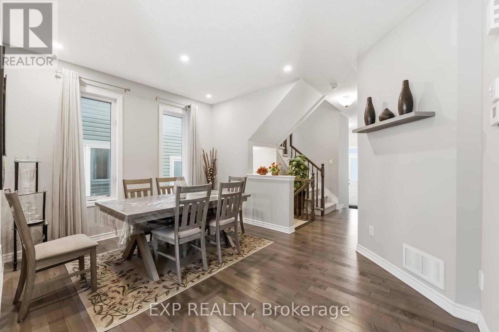 220 Willowdusk Street, Ottawa, Ontario  K2M 0L3 - Photo 8 - X12989006