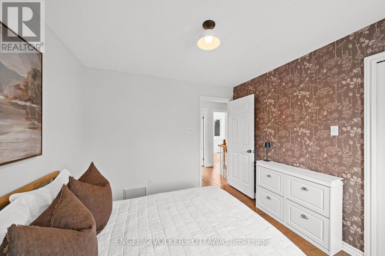 129 Corvinelli Crescent, Russell, Ontario  K4R 1G4 - Photo 29 - X12989008