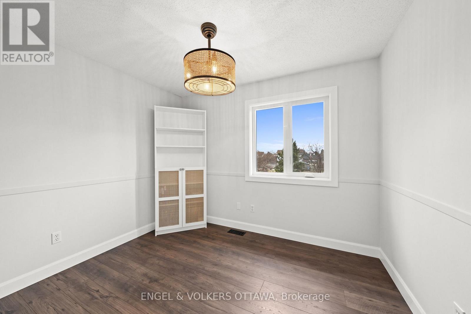 129 Corvinelli Crescent, Russell, Ontario  K4R 1G4 - Photo 30 - X12989008