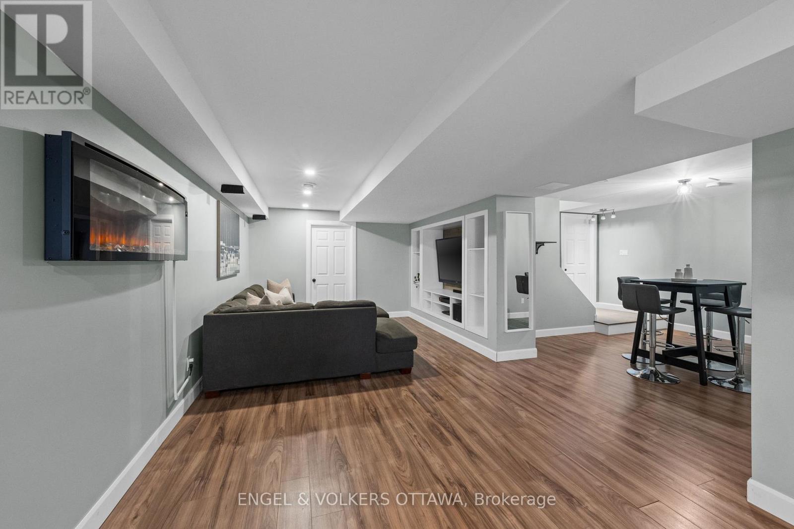 129 Corvinelli Crescent, Russell, Ontario  K4R 1G4 - Photo 36 - X12989008