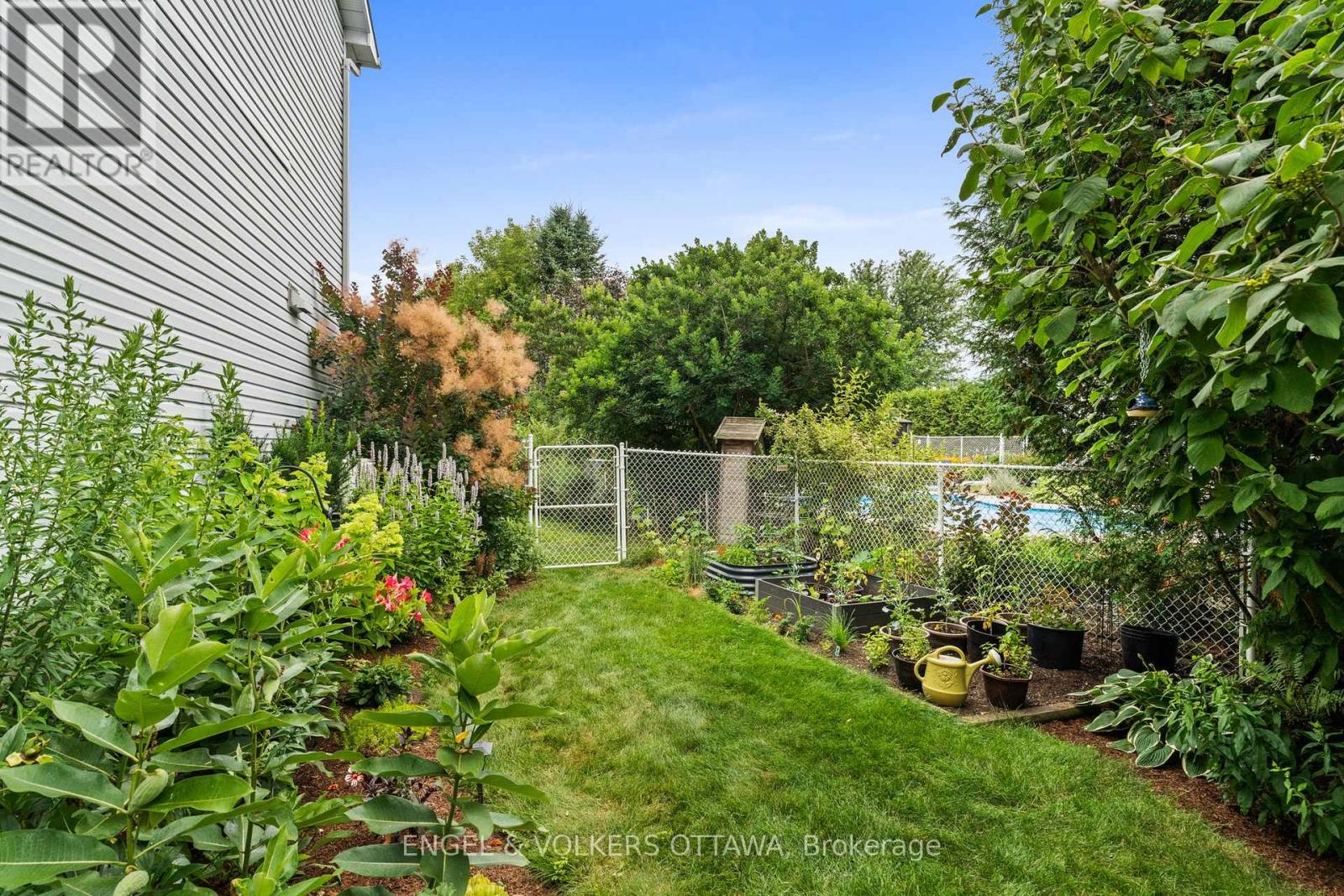 129 Corvinelli Crescent, Russell, Ontario  K4R 1G4 - Photo 38 - X12989008