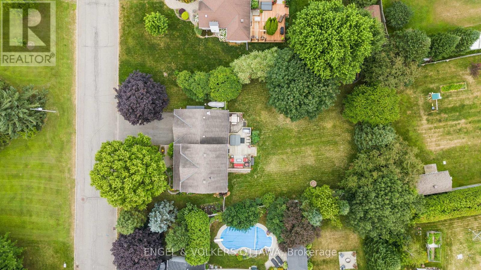 129 Corvinelli Crescent, Russell, Ontario  K4R 1G4 - Photo 44 - X12989008